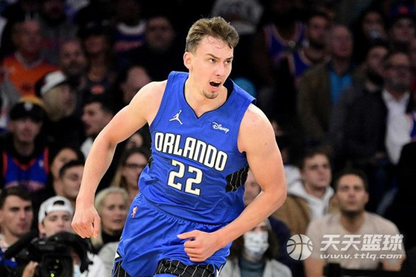 2亿美元的 2亿美元的